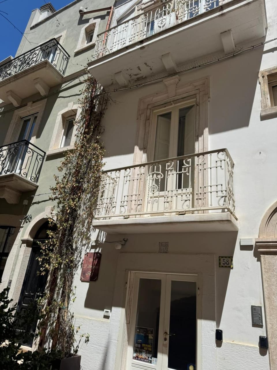 D'Aaragona 56 Bed and Breakfast in Conversano