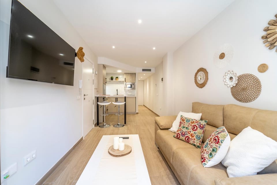 TV and multimedia, Living room, Photo of the whole room, Seating area