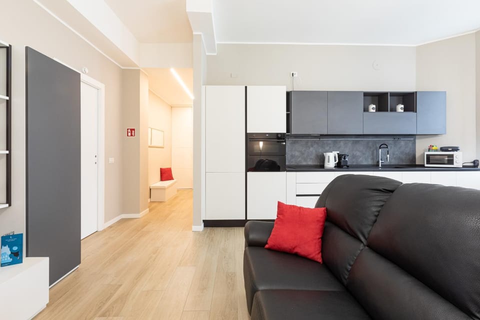 Coffee/tea facilities, Kitchen or kitchenette, Living room, Dining area, oven, stove, toaster, kitchen