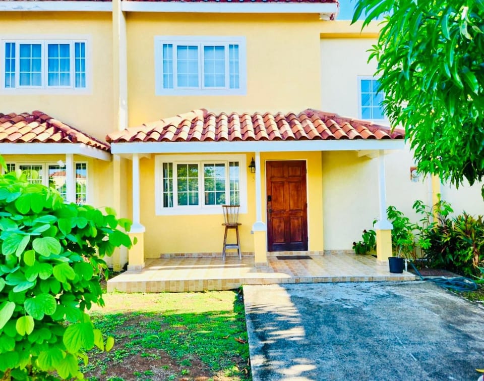 Property building, Garden, Garden view
