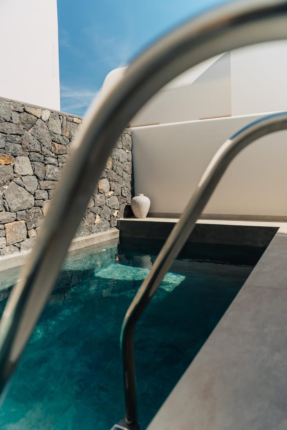 Erthā Suites with private pools Villa in Mesaria