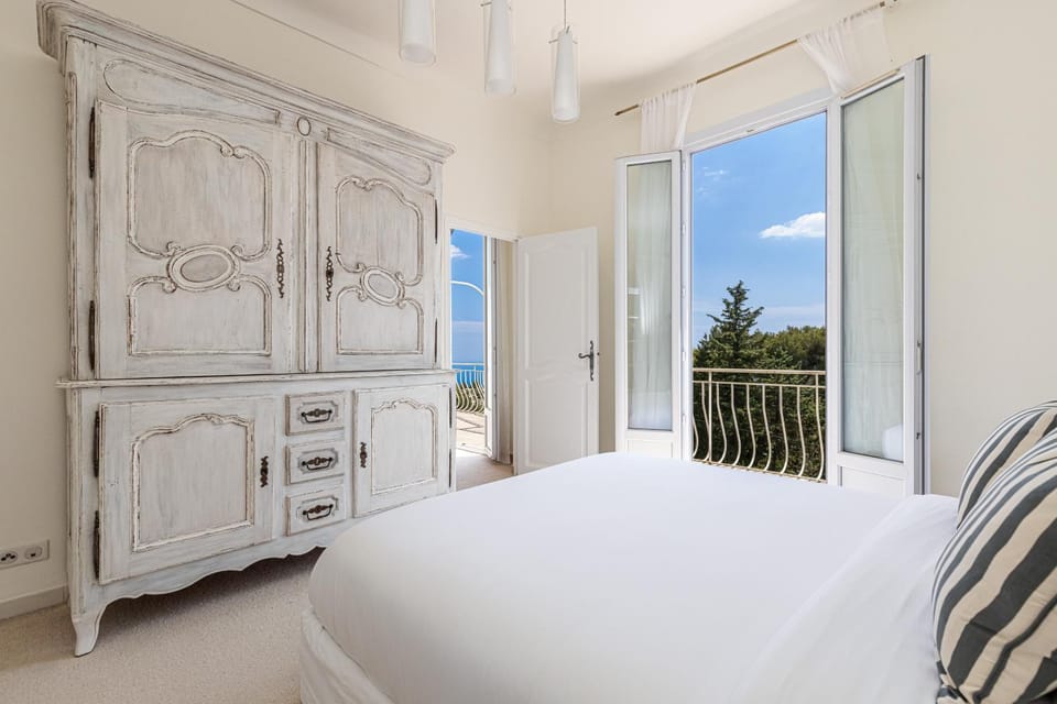 Bed, View (from property/room), Photo of the whole room, Bedroom, wardrobe