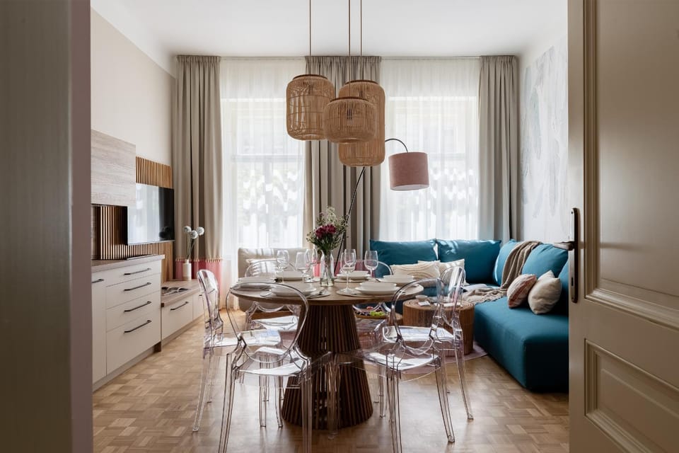 Living room, Dining area, kitchen