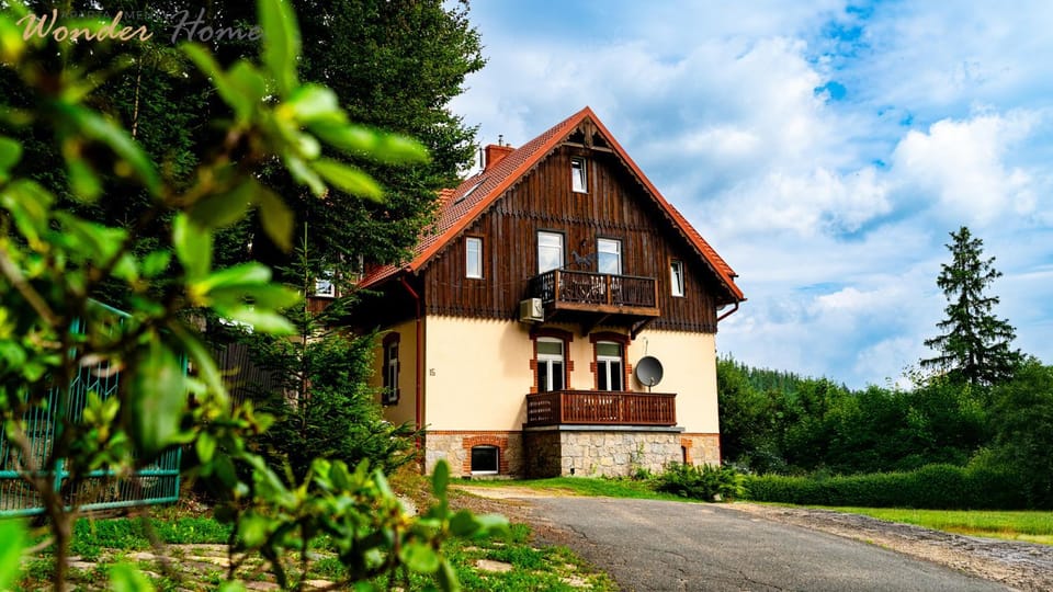 Property building, Day, Natural landscape