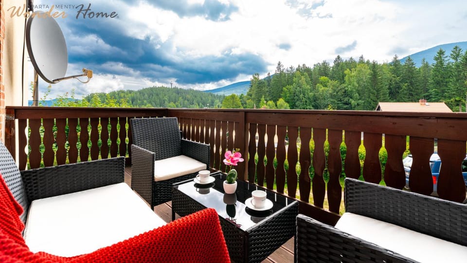 Day, Natural landscape, View (from property/room), Balcony/Terrace
