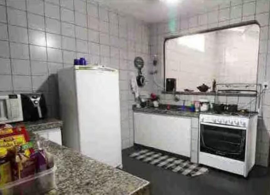 Quartos Quintal Bueno! Com ar, tv e internet no melhor bairro de Goiânia! Perto do Goiânia Shopping, Parque Areião Hospital Premium Mater Dei OVG Vaca Brava Marista Campo do Goiás! Bed and Breakfast in Goiania