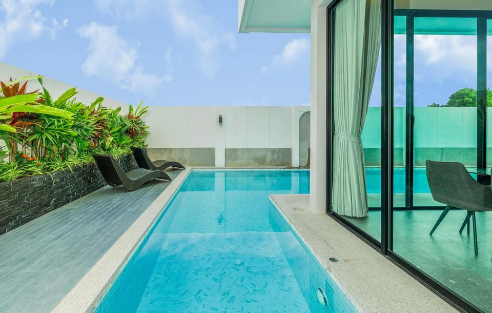 Bangtao Pool Villa with Home Cinema - PrymaVista Villa in Choeng Thale