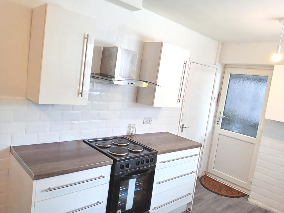 3 Bedroom Home in Holywell, North Wales House in Wales
