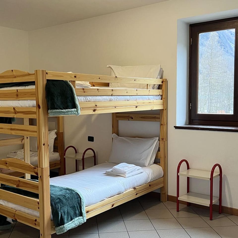 Casa Corti Albergo Ristorante Valbondione Bergamo Hostel in Province of Brescia