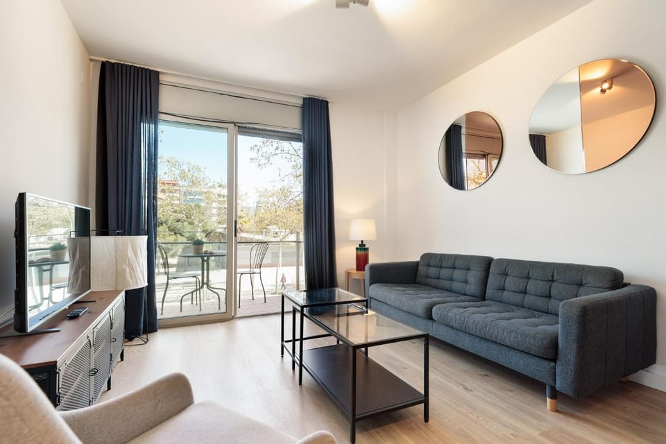 Communal lounge/ TV room, Living room