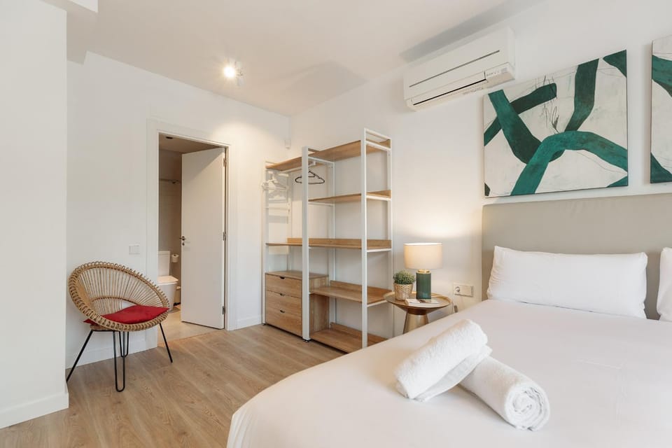 Bed, Bedroom