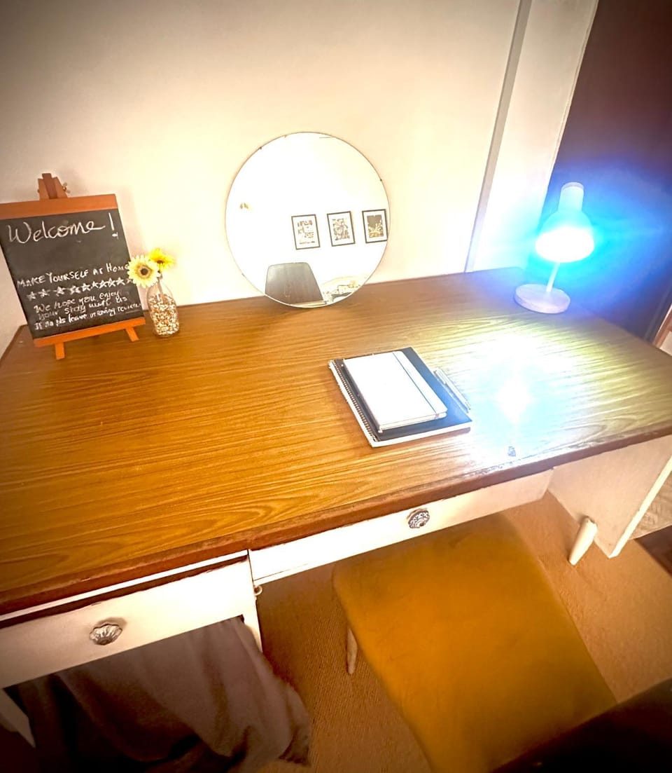Cosy Spacious Private Room with Ensuite Bath Near LRT Station Vacation rental in Petaling Jaya