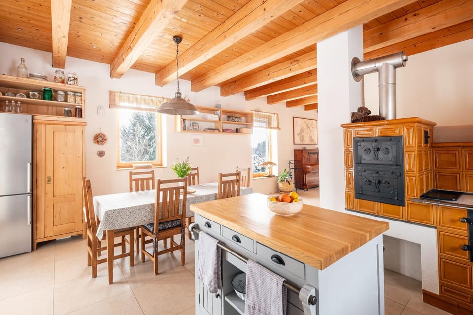 Kitchen or kitchenette, Dining area, oven, kitchen, kitchen
