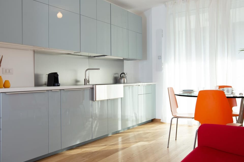 Kitchen or kitchenette, Lunch, kitchen