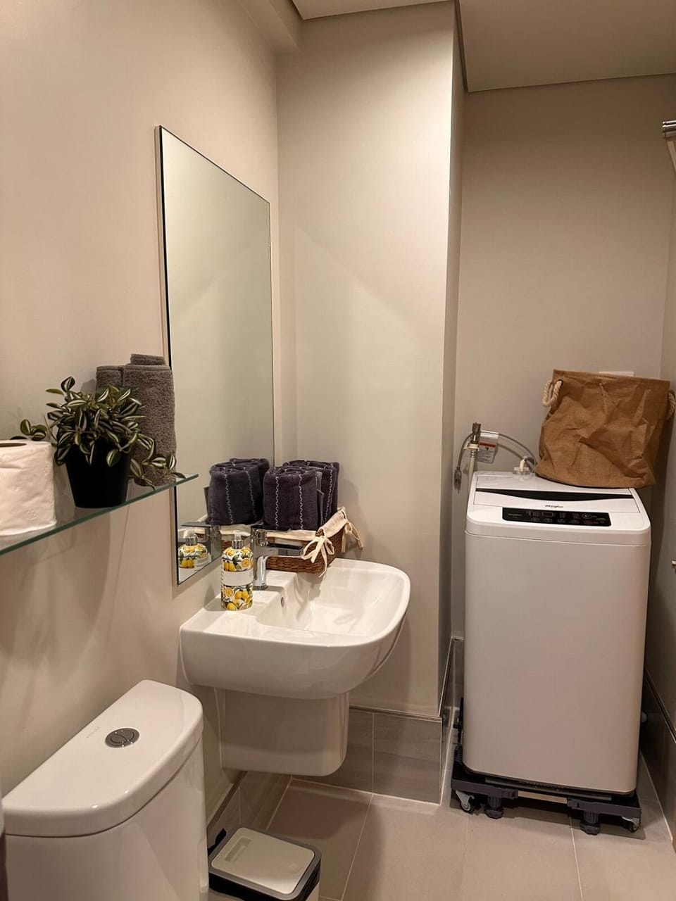 Solinea Residences Platine Tower4 Ayala Business Center Cebu ph Apartment in Lapu-Lapu City