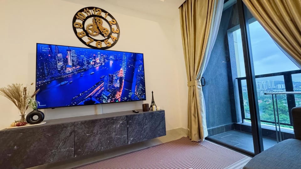 Communal lounge/ TV room, TV and multimedia