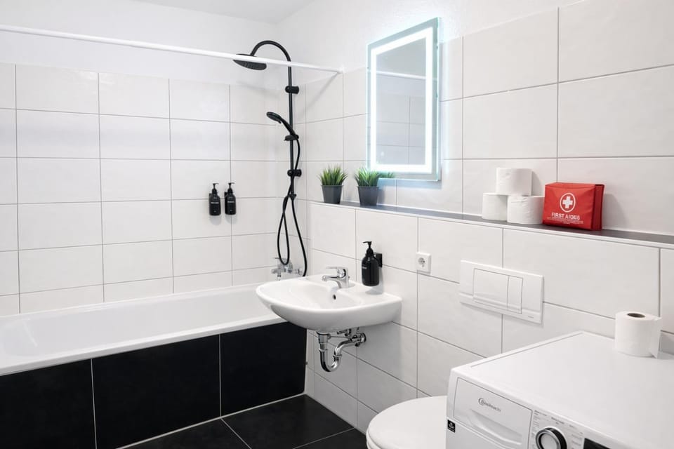 Bathroom, Bath, washing machine