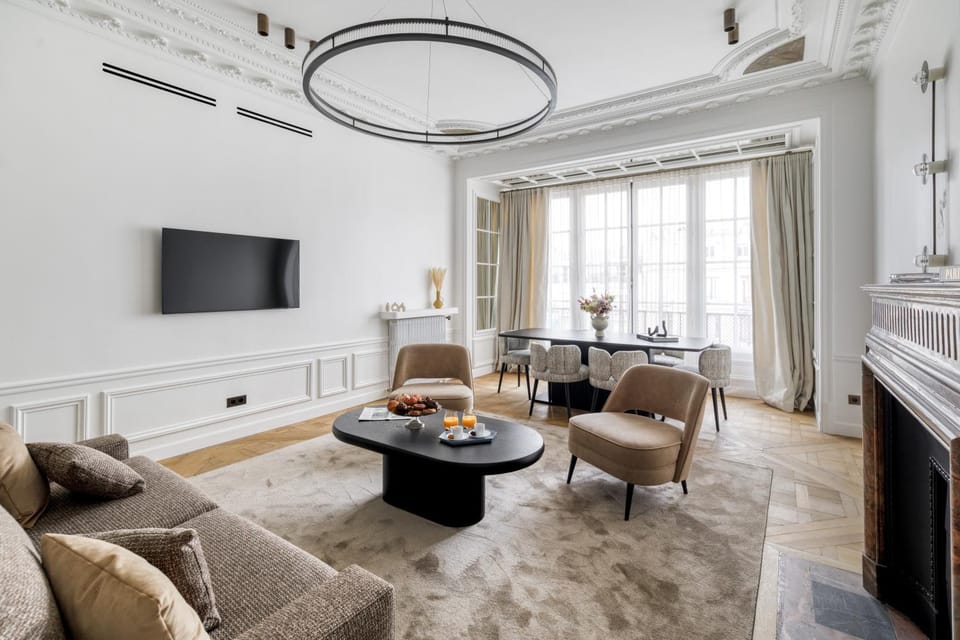 Communal lounge/ TV room, TV and multimedia, Living room, Seating area