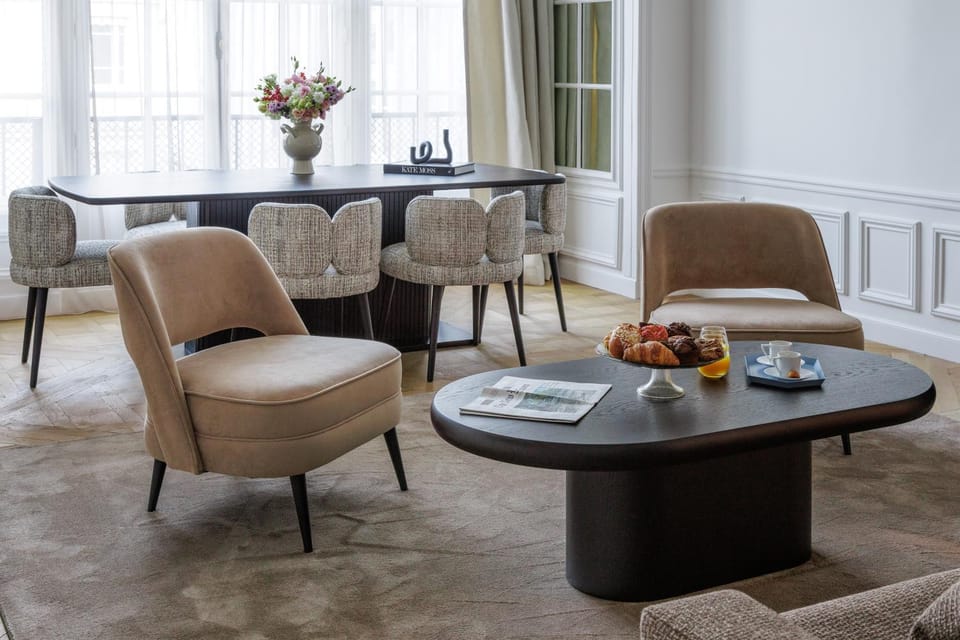 Living room, Seating area, Dining area