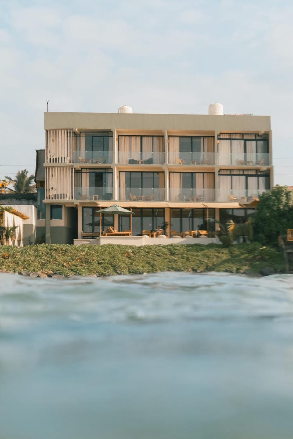 Property building, Day, Swimming pool