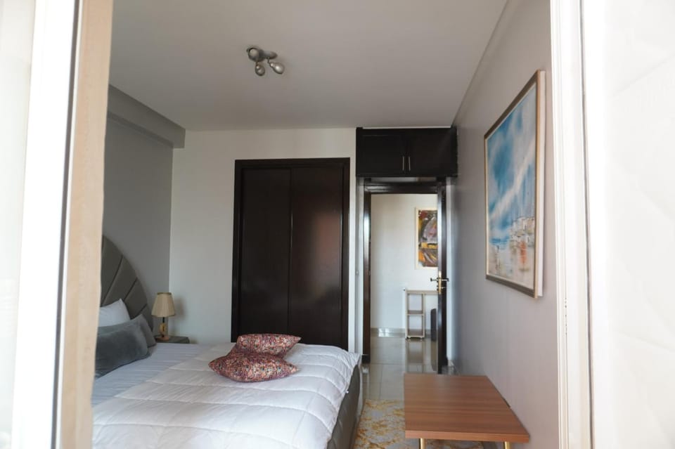 Bed, Photo of the whole room, Bedroom, towels, wardrobe