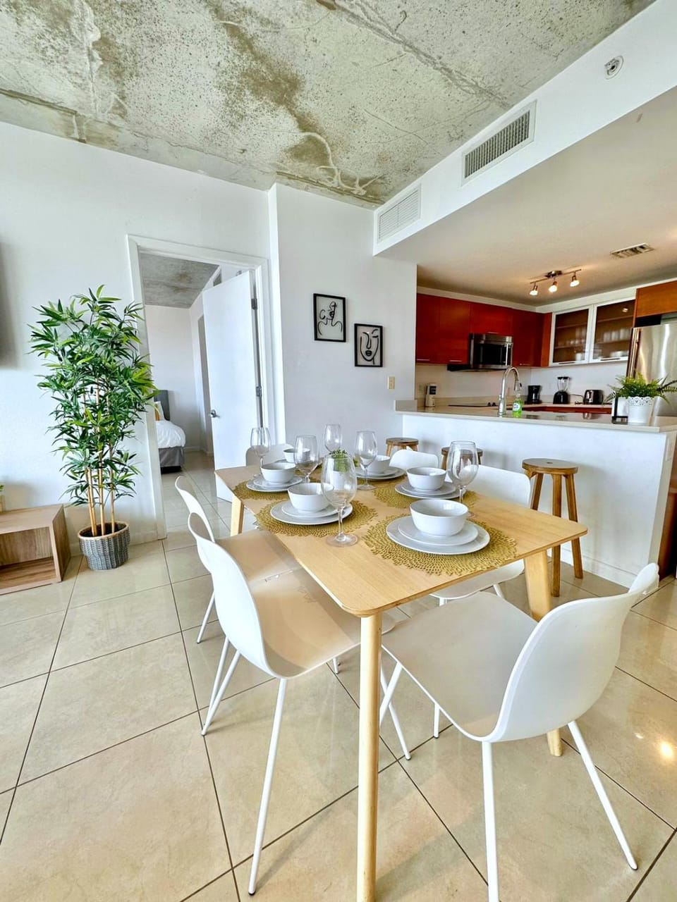 Seating area, Dining area, kitchen, air conditioner