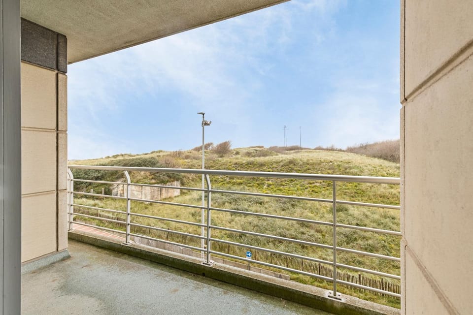 Property building, Balcony/Terrace