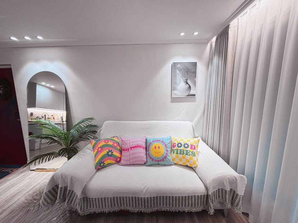 Beautiful Seoul Escape with Urban Charm House in Seoul