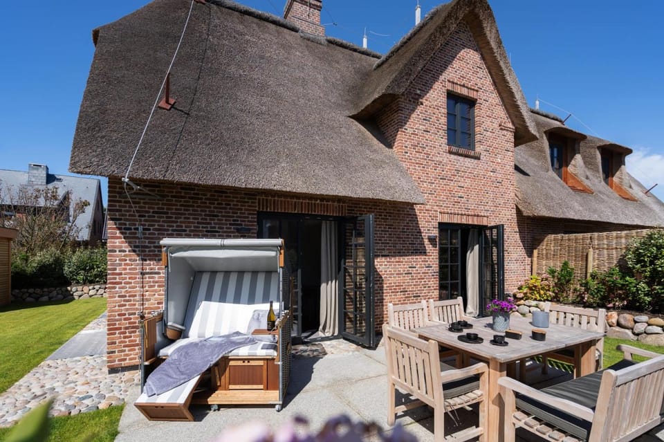 Moewe Deluxe mit Sauna, 300 Meter zum Weststrand, Westerland, Sylt - 1 Hund willkommen House in Westerland
