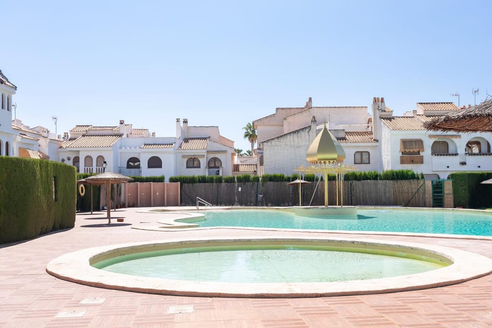 Property building, Swimming pool