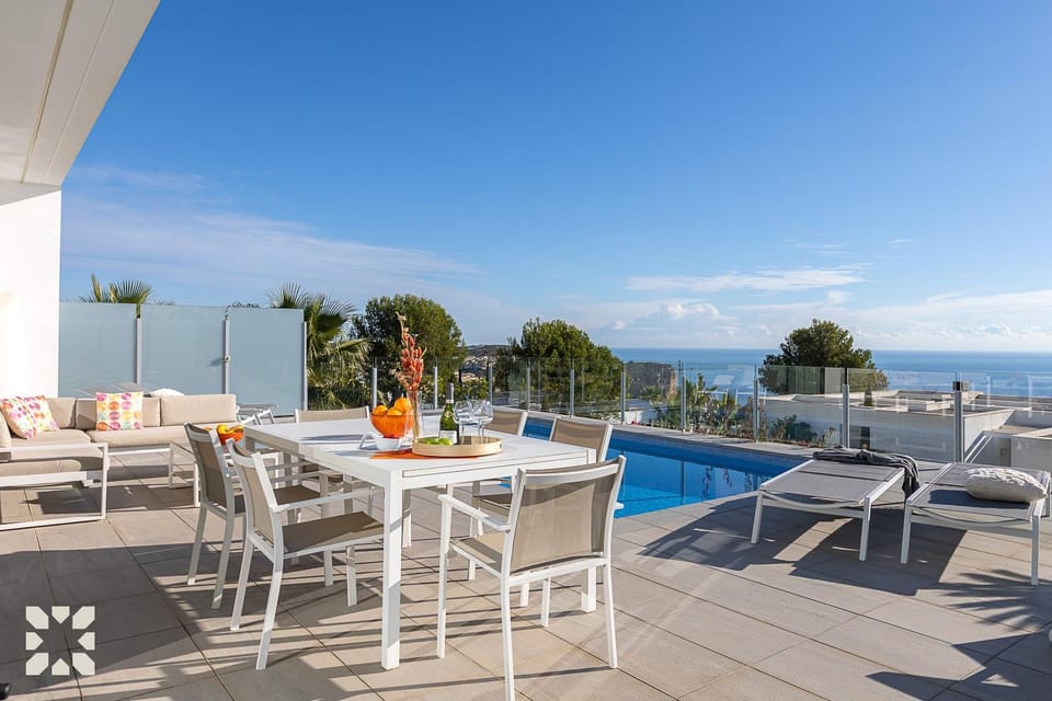 Patio, Day, Natural landscape, View (from property/room), Balcony/Terrace, Living room, Seating area, Dining area, Pool view, Sea view, Swimming pool, sunbed