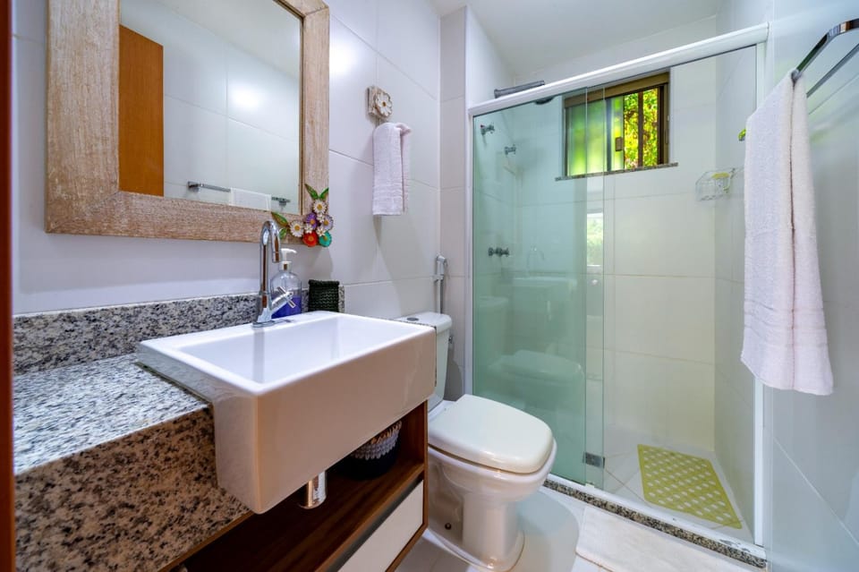 Shower, Bathroom, towels