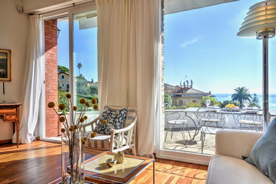 Day, Natural landscape, View (from property/room), Balcony/Terrace, Living room, Sea view