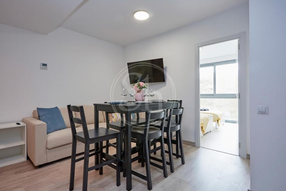 TV and multimedia, Living room, Dining area