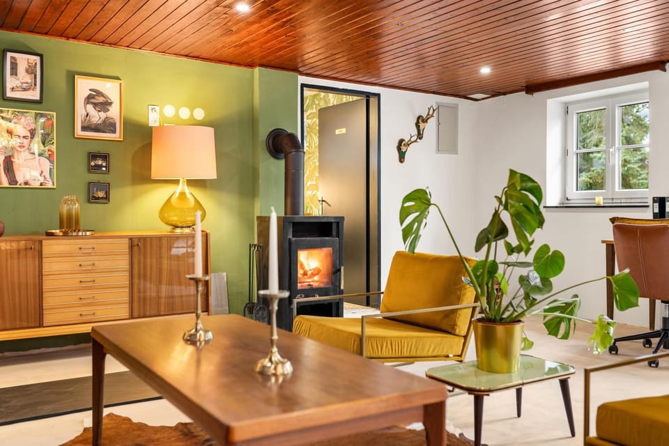 Living room, fireplace