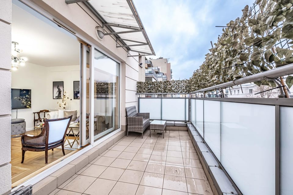 Property building, Balcony/Terrace