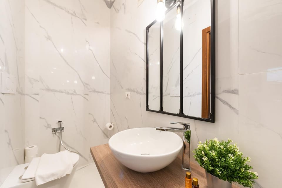 Toilet, Bathroom