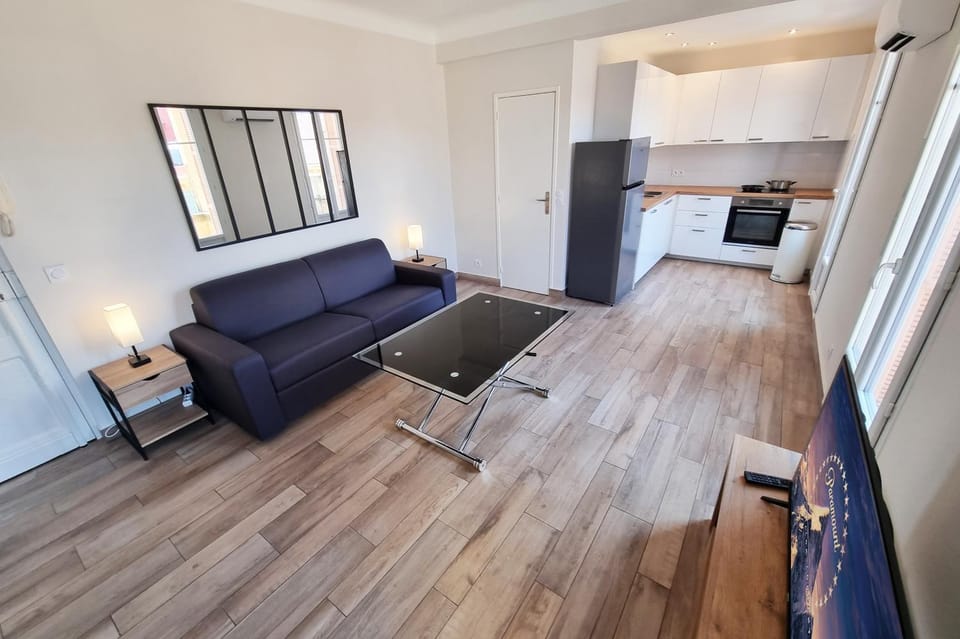 "Le Gioffredo" by EnjoyNice, beach at 2 min, airco, central Apartment in Nice
