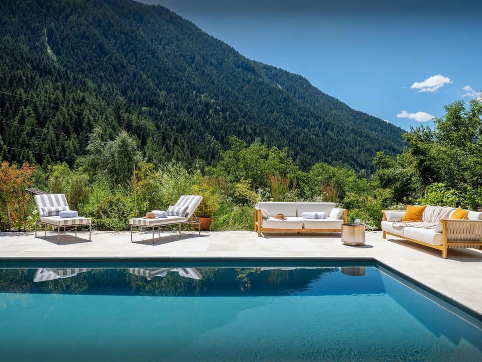 Day, Natural landscape, Summer, Mountain view, Swimming pool