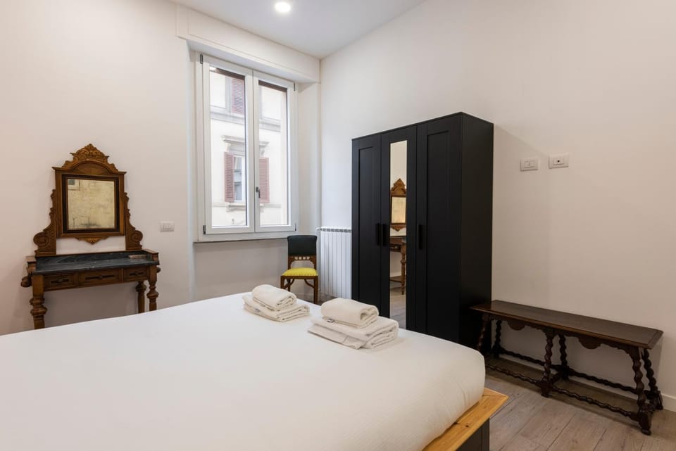 Bed, Photo of the whole room, Bedroom, towels, wardrobe