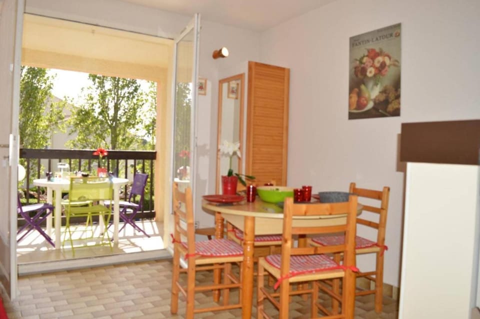 Appartement Studio cabine 4 couchages SAINT CYPRIEN SC070-084 Cabin in Saint-Cyprien