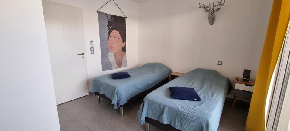 Magnifique appartement traversant à 300 m de la plage Apartment in Calvi