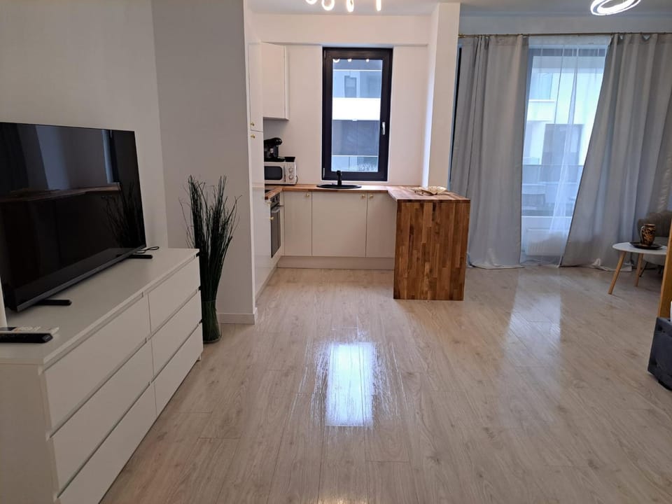 Communal lounge/ TV room, Kitchen or kitchenette