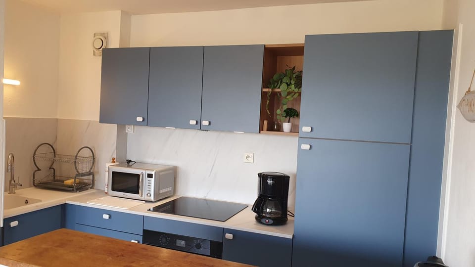 Appartement T2, RDJ, 2 étoiles, Vue mer panoramique, Côte de Granit Rose Apartment in Louannec