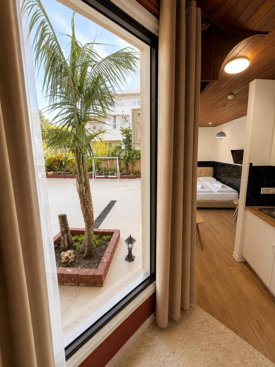 Modern StudioNr3 Kitchen bathroom Terrace Apartment in Limassol City