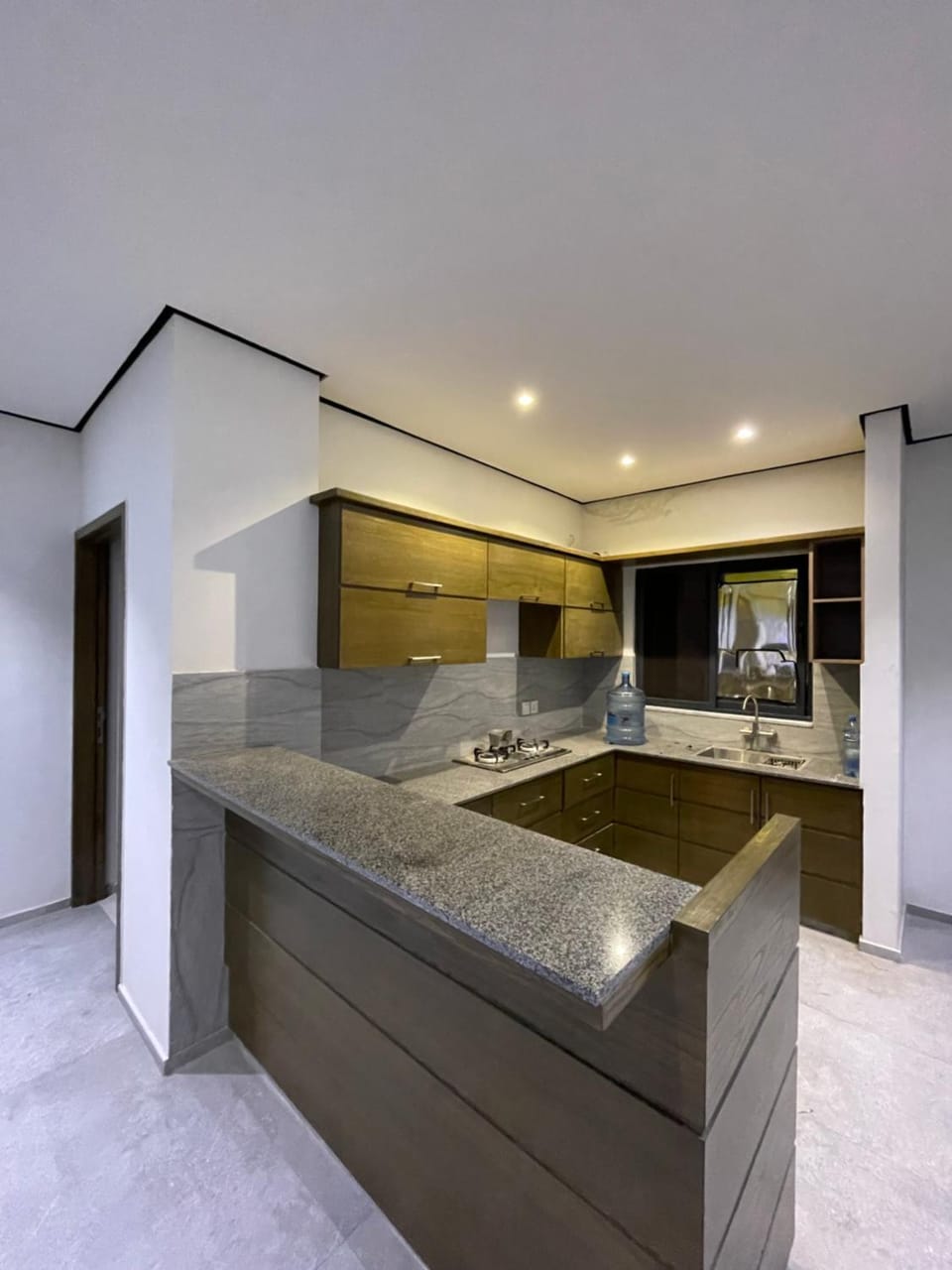Kitchen or kitchenette, kitchen