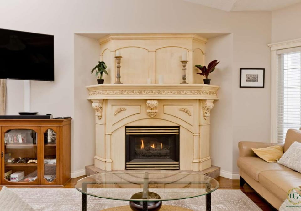 Living room, Seating area, fireplace, fireplace