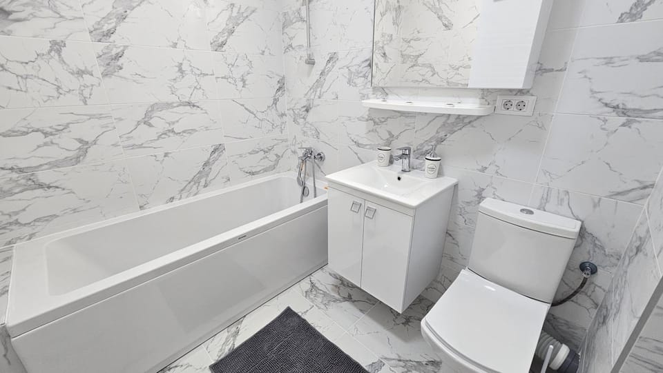 Toilet, Bathroom, Bath