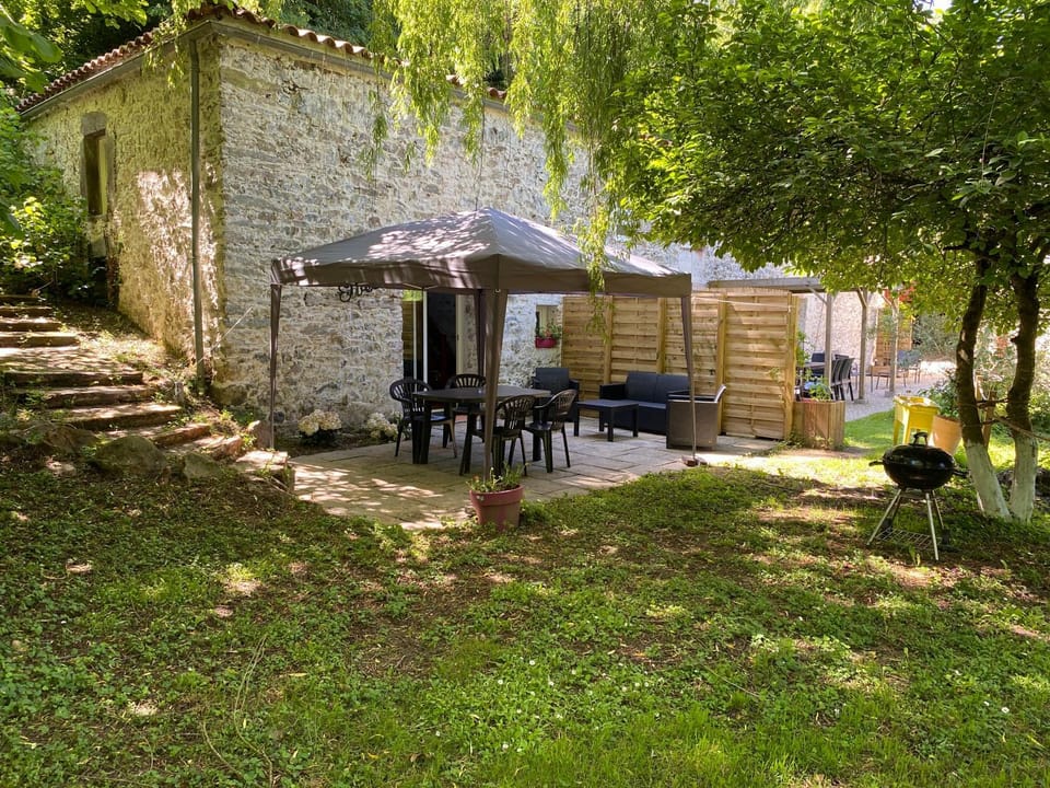Les rives du Lay gîte Elbée House in Pays de la Loire