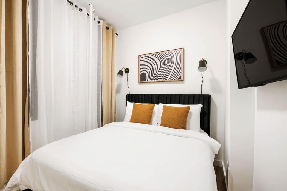 1290-10 New Renovated 2 Bedrooms in UES Apartment in Roosevelt Island